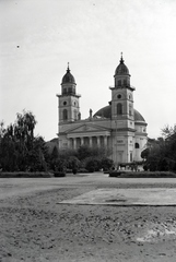 Románia,Erdély, Szatmárnémeti, Deák tér (Szabadság tér, Piata Libertatii), szemben a római katolikus székesegyház., 1942, Ormos Imre Alapítvány, Ormos Imre, Fortepan #173277