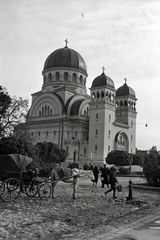 Románia,Erdély, Szatmárnémeti, Széchenyi utca (Strada 1 Decembrie 1918), szemben a Szent Mihály és Gábor arkangyalok görög katolikus székesegyház., 1942, Ormos Imre Alapítvány, Ormos Imre, Fortepan #173278