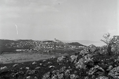 Magyarország,Balaton, Tihany, a Belső-tó és a Bencés Apátság a Gejzírmezőtől nézve., 1942, Ormos Imre Alapítvány, Ormos Imre, Fortepan #173325