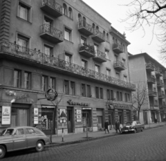 Magyarország, Budapest II., Szilágyi Erzsébet fasor 43/a-b számú épület., 1965, Kotnyek Antal, Mercedes W110, Budapest, Fortepan #173489