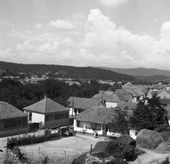 Hungary, Szomolya, a község látképe a barlanglakások felől, előtérben a Hunyadi út., 1958, Kotnyek Antal, picture, roof, photo aspect ratio: square, Fortepan #173810