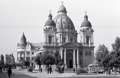 Románia,Erdély, Marosvásárhely, Gyözelem tér (Piața Victoriei, ekkor Ugron Gábor tér), görögkatolikus templom., 1941, Aszódi Zoltán, Fortepan #174124