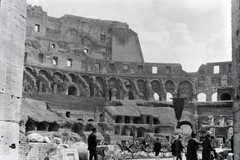 Olaszország, Róma, Colosseum., 1923, Előd Erika, rom, turista, római birodalom, Fortepan #174296