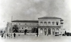 Olaszország, Róma, Piazza di San Giovanni in Laterano, szemben a Chiesa di San Lorenzo in Palatio ad Sancta Sanctorum., 1923, Előd Erika, Fortepan #174303