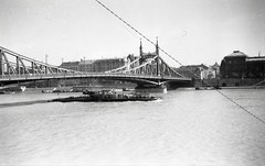 Magyarország, Budapest V.,Budapest IX., Szabadság (Ferenc József) híd a Fővám tér felé nézve., 1940, Kellner Ludwig, Budapest, Fortepan #174338