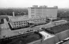 Románia, Bukarest, előtérben a Bulevardul Constantin Brâncoveanu, mögötte a Marie Skłodowska Curie gyermekkórház., 1984, Sütő András örökösei, Új Élet szerkesztőség, Fortepan #174662