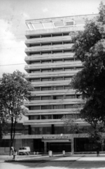 Románia,Erdély, Arad, Bulevardul Revoluției (régi nevén Andrássy tér), 79-81., Hotel Astoria., 1969, Sütő András örökösei, Új Élet szerkesztőség, Fortepan #174665