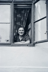 1935, Ember Csaba, smile, curtain, leaning out of the window, Fortepan #174955