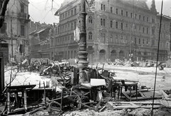 Hungary, Budapest VIII., József körút - Baross utca kereszteződés., 1945, Vörös Hadsereg, Budapest, lamp post, barricade, Fortepan #175272