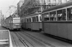 Magyarország, Budapest VIII., a Rákóczi út a Nagykörút kereszteződésétől a Keleti pályaudvar irányába nézve., 1967, Chuckyeager tumblr, Budapest, Fortepan #175535