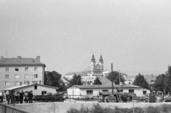 Szlovákia, Nyitra, látkép az Univerzitný hídról, a háttérben a Szent László-templom., 1960, Chuckyeager tumblr, templomtorony, Fortepan #175616