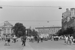 Bulgária, Várna, ulica Preszlav, balra az Opera, szemben a Bíróság, a kettő között a távolban a Szűz Mária mennybemenetele-katedrális., 1975, Chuckyeager tumblr, Fortepan #175652