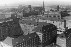 Germany, Dresden, kilátás a Városháza tornyából a Drezdai Kastély (Residenzschloss) és a Szentháromság Katolikus Főtemplom (Hofkirche) felé., 1963, Chuckyeager tumblr, GDR, Fortepan #175871