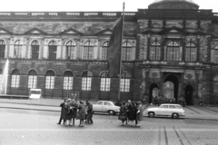 Németország, Drezda, Theaterplatz, szemben a Zwinger., 1962, Chuckyeager tumblr, NDK, Fortepan #176091