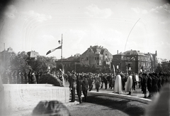 Magyarország, Budapest XIV., III. Viktor Emánuel olasz király tiszteletadása a Hősök emlékkövének koszorúzásakor., 1937, Bojár Sándor, testőr, koronaőrség, Budapest, tisztelgés, Fortepan #177106