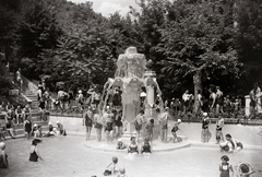 Magyarország, Budapest III., Csillaghegyi strandfürdő., 1937, Bojár Sándor, strand, Budapest, Fortepan #177109