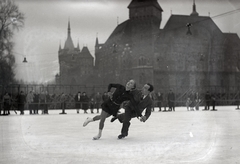 Magyarország, Városliget, Budapest XIV., Műjégpálya, Maxi Herbert - Ernst Bayer német műkorcsolyázó páros., 1941, Bojár Sándor, Budapest, Fortepan #177357