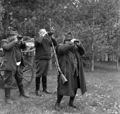 Magyarország, Debrecen, a felvétel az MHS (Magyar Honvédelmi Sport Szövetség) Vadásztársaság meghívására érkezett nyugatnémet vendégek őzbakvadászatán készült, a Nagyerdőben és környékén., 1965, Bojár Sándor, Fortepan #177565