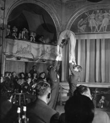 Hungary, Budapest VI., Nagymező utca 17., Budapest Táncpalota (Moulin Rouge), a Kuti-trió a „Tánccal, dallal a világ körül” című műsor., 1965, Bojár Sándor, Budapest, Fortepan #177617