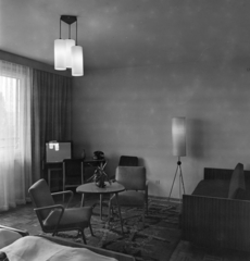 Magyarország, Budapest II., Zivatar utca, az EXPRESS Ifjúsági és Diák Utazási Iroda szállodája, a Hotel Ifjúság., 1965, Bojár Sándor, Budapest, Fortepan #177622