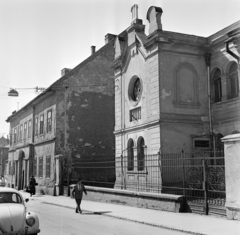 Magyarország, Eger, Kossuth Lajos utca 17., az egykori Ortodox zsinagóga, ma Zsinagóga Galéria., 1967, Bojár Sándor, Fortepan #177709