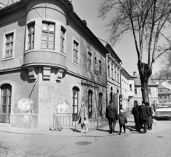 Magyarország, Eger, Dobó István tér, balra a Gerl Mátyás utca., 1967, Bojár Sándor, Fortepan #177739