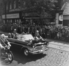 Magyarország, Budapest VIII., Baross tér, Josip Broz Tito érkezése 1964. szeptember 11-én., 1964, Bojár Sándor, Budapest, Fortepan #177833