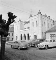 Magyarország, Esztergom, Imaház (Ifjúmunkás) utca, Technika Háza (egykor zsinagóga, ma A Művelődés Háza)., 1966, Bojár Sándor, Fortepan #177965