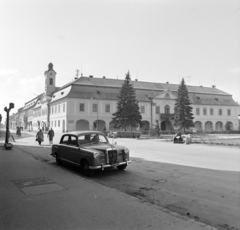 Magyarország, Esztergom, Széchenyi tér, a Városi Tanács székháza, ma Polgármesteri Hivatal., 1966, Bojár Sándor, Fortepan #177972