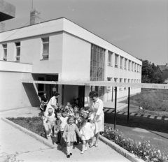 Magyarország, Szeged, Gyertyámos (Ságvári) utca 5-7., óvoda., 1965, Bojár Sándor, Fortepan #178036