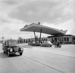 Hungary, Nagykanizsa, Balatoni utca (7-es főút)., 1969, Bojár Sándor, motorcycle, gas station, modern architecture, Fortepan #178092