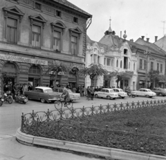 Magyarország, Szekszárd, Garay tér., 1964, Bojár Sándor, kerékpár, Fortepan #178184