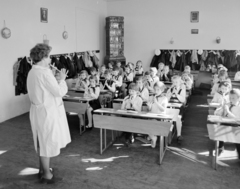 Hungary, Szombathely, zenei általános iskola (a Paragvári utcai iskola zenei tagozata)., 1965, Bojár Sándor, school, flute, Fortepan #178344