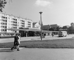 Magyarország, Szombathely, Ady Endre tér, autóbusz-pályaudvar., 1965, Bojár Sándor, autóbuszállomás, Fortepan #178402