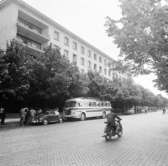 Bulgária, Rusze, plosad Szvoboda, Danube (később Danube Plaza) Hotel., 1965, Bojár Sándor, Fortepan #178595