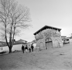 Bulgária, Neszebar, ulica Venera, szemben a Szent Paraszkeva-templom., 1965, Bojár Sándor, Fortepan #178605