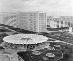 Germany, Halle, Halle-Neustadt (ekkor önálló, ma a város része), kilátás a Zscherbener Strasse felől a Delta óvodára., 1970, Bojár Sándor, GDR, Fortepan #178651