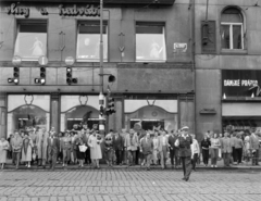 Csehország, Prága, az ulice Na Příkopě 1. és 3. számú ház a Vencel tér (Václavské námestí) felől nézve., 1960, Bojár Sándor, Csehszlovákia, Fortepan #178755