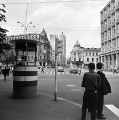 Románia, Bukarest, a Calea Victoriei a Bulevardul Regina Elisabeta (Bulevardul Gheorghe Gheorghiu-Dej) kereszteződése előtt., 1965, Bojár Sándor, Fortepan #178769