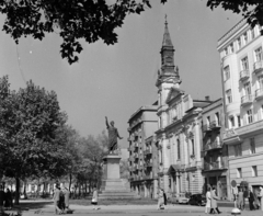 Magyarország, Budapest V., Petőfi tér, Petőfi Sándor szobra (Huszár Andor, 1882.), jobbra az ortodox székesegyház., 1960, Bojár Sándor, Budapest, Fortepan #178821