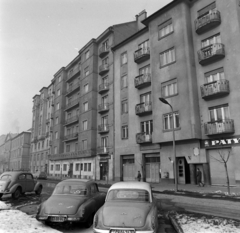 Magyarország, Budapest I., Attila út, a Sarló utca torkolatánál a Petőfi Sándor Gimnázium épülete., 1965, Bojár Sándor, Budapest, Fortepan #178840