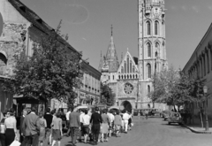 Magyarország, budai Vár, Budapest I., Szentháromság utca, háttérben a Mátyás-templom., 1965, Bojár Sándor, Budapest, Fortepan #178842