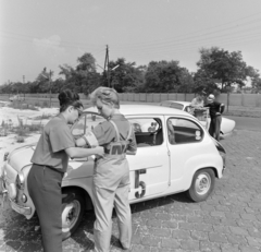 Magyarország, Budapest X., Albertirsai út, az V. Nemzetközi Cordatic Rallye résztvevői a rajtnál., 1965, Bojár Sándor, Budapest, Fortepan #179014