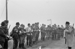 Magyarország, Ócsa, a felvétel a Kohó- és Gépipari Minisztérium Szabadság Vadásztársaságának fácán- és nyúlvadászatán készült., 1965, Bojár Sándor, Fortepan #179278