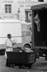 Franciaország, Párizs, Les Halles, Párizs nagybani piaca a Rue Rambuteau és a Rue du Jour találkozásánál., 1967, Bojár Sándor, Fortepan #179483