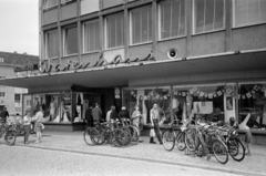 Germany, Ludwigsfelde, Albert-Tanneur-Strasse, áruház., 1966, Bojár Sándor, GDR, Fortepan #179555