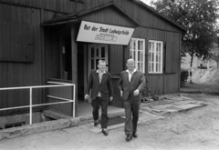 Germany, Ludwigsfelde, Városháza., 1966, Bojár Sándor, GDR, german text, shopping hours, Fortepan #179562