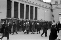 Oroszország, Moszkva, Színház (Szverdlov) tér, telefonfülkék a metróállomás mellett., 1964, Bojár Sándor, Fortepan #179716