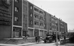 Hungary, Hajdúszoboszló, Hősök tere 3. számú ház., 1966, Bojár Sándor, bicycle, Fortepan #180023