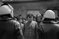 Hungary, Kecskemét, repülőtér, Malinovszkij szovjet honvédelmi miniszter látogatása 1966. április 19-én., 1966, Bojár Sándor, medal, helmet, leather jacket, Soviet soldier, pilot, Fortepan #180074